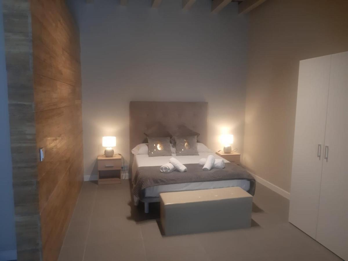 Loft La Catedral - Parking Disponible Apartment เฮเรซ เด ลาฟรอนเตรา ภายนอก รูปภาพ